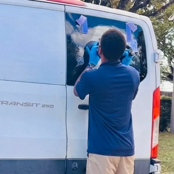 Mobile auto glass service at your doorstep